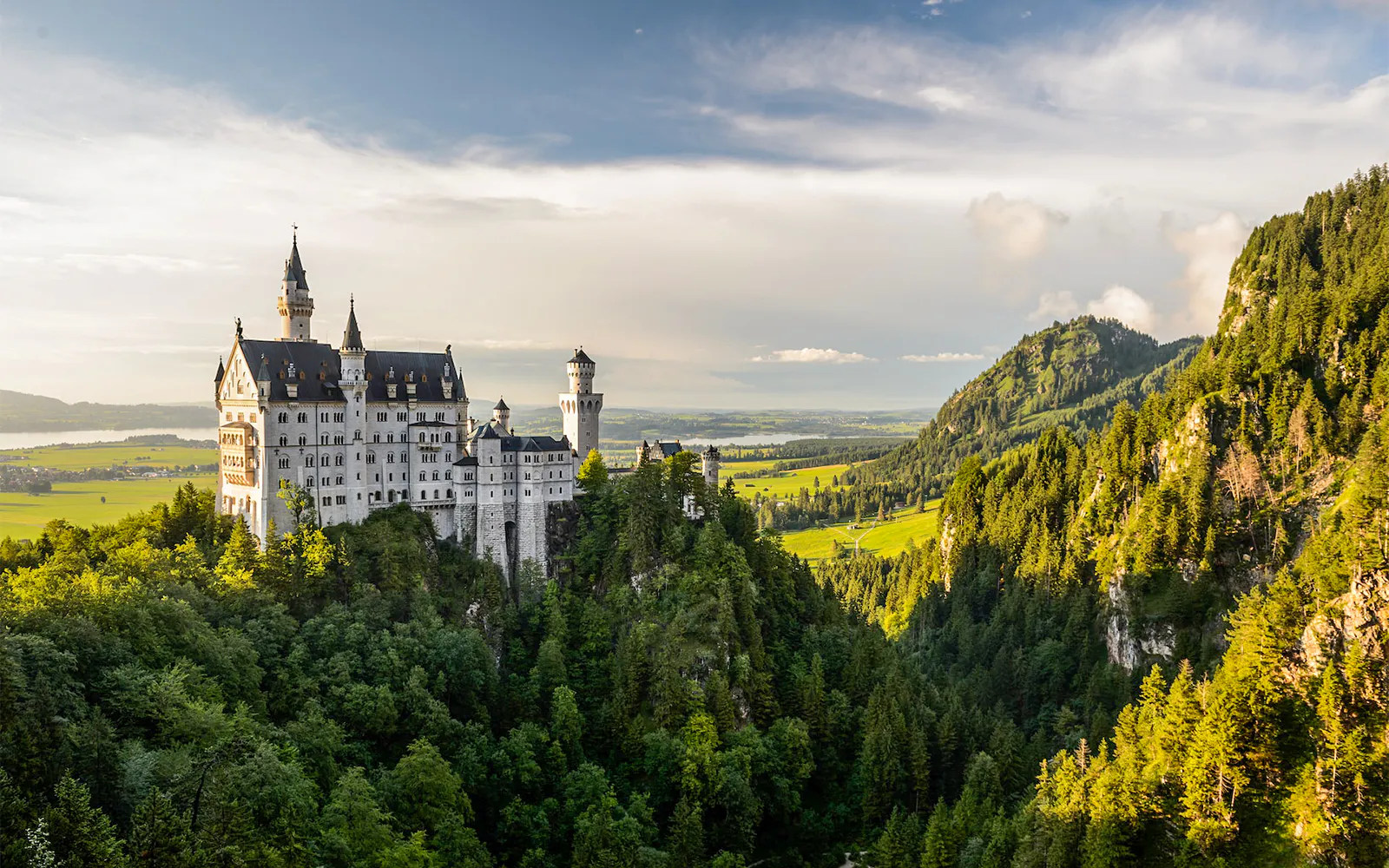besuchen-sie-schloss-neuschwanstein-ffnungszeiten-routen-tipps